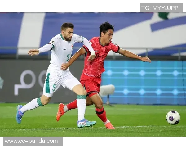 英媒报道卡拉菲奥里因髋部伤缺席下轮世预赛独自训练